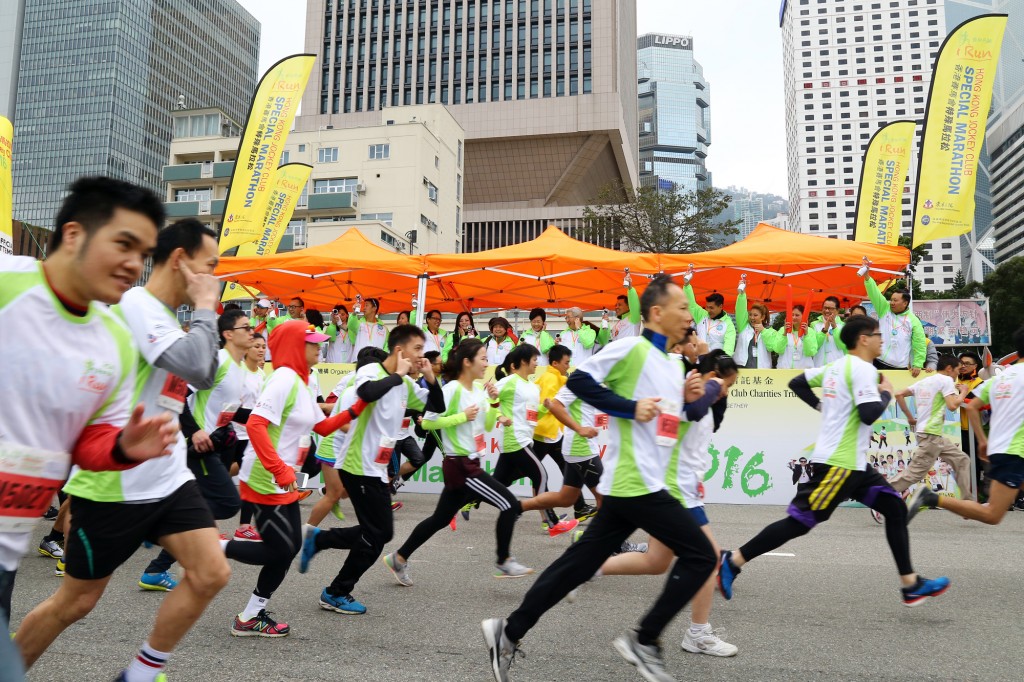 The Hon. Mrs. LAM CHENG Yuet Ngor, Carrie, GBS, JP, Chief Secretary for Administration, Ms. Maisy HO, the Chairman, and Dr. Eric LI, GBS, OBE, JP, the Board of Stewards of the Hong Kong Jockey Club, with guests shot-off for the runners.