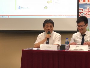 郭匡義律師（左）於發布會上，分享訂立遺囑和持久授權書的作用及法律程序，讓公眾人士認識相關的法律知識。
