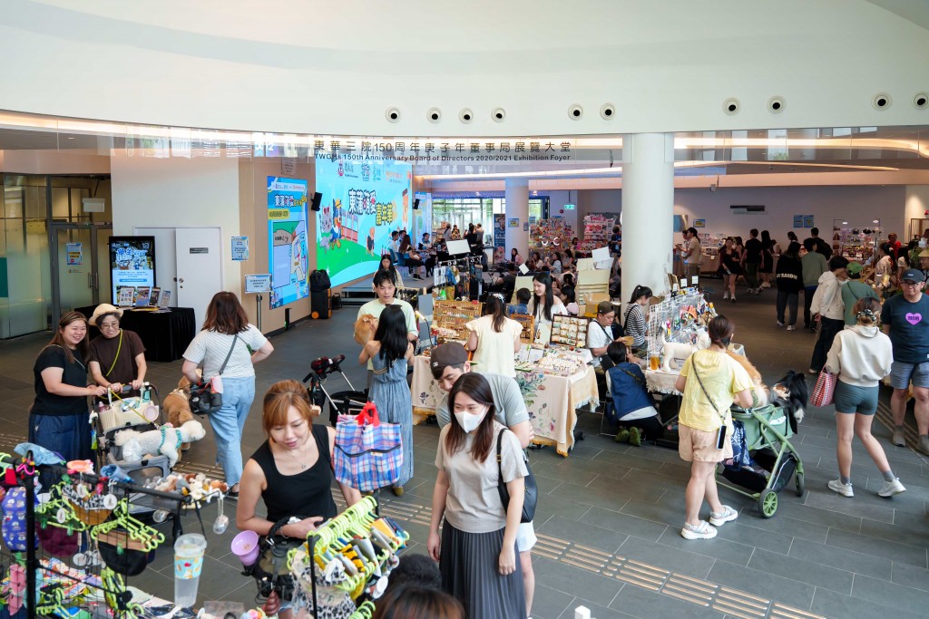 圖三為嘉年華有超過50個創意攤檔參與文創市集，涵蓋手工藝品、寵物用品等多元化商品，展現本地青年創意。