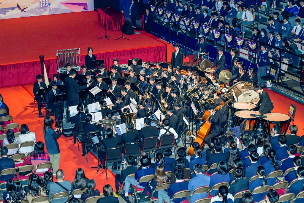 圖三至圖五為學生於東華三院中學聯校畢業典禮上的精彩表演。