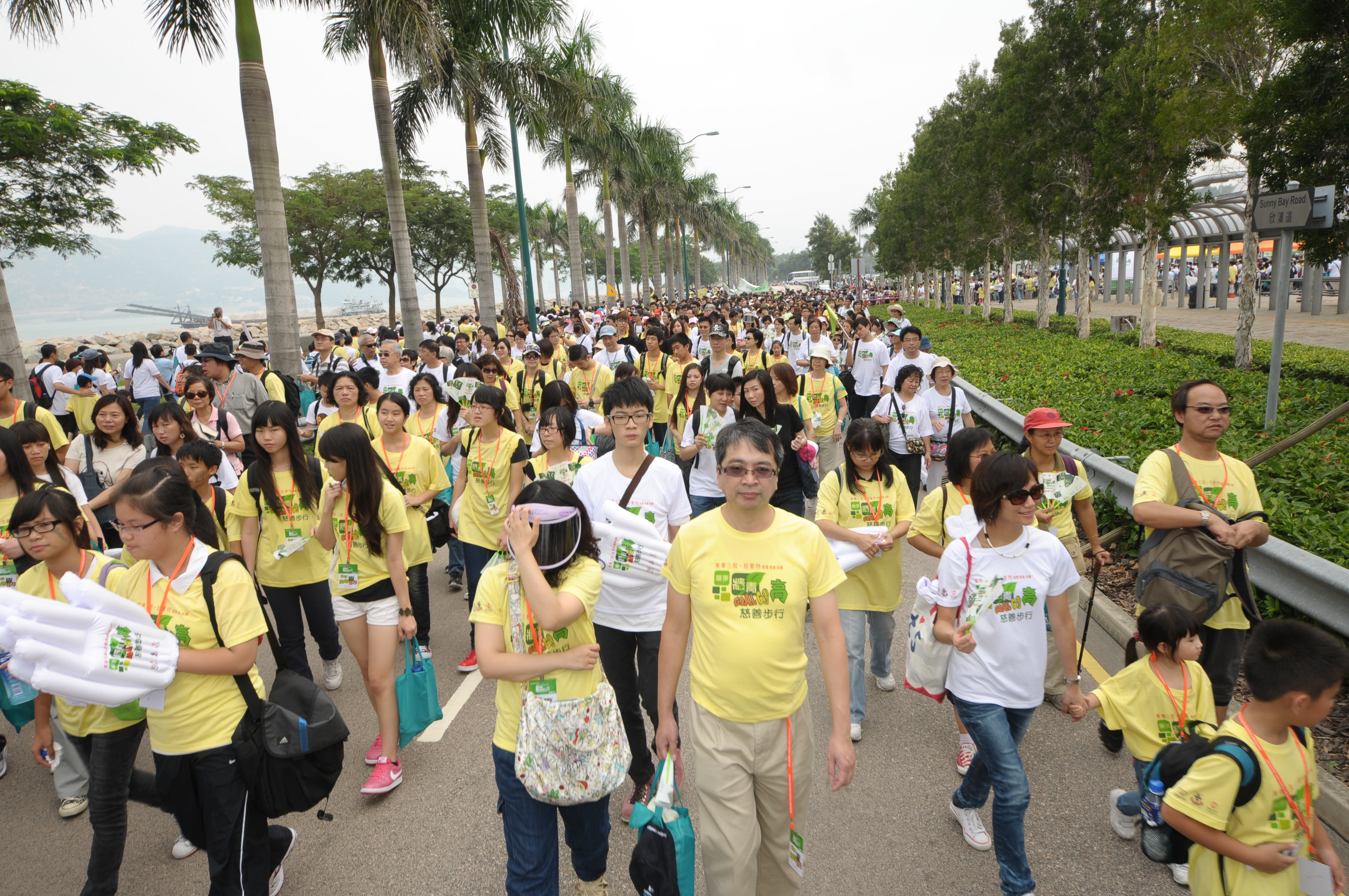 近千名年齡由四個月至六十五歲高齡，並於廣華醫院出生的「廣華BB」，創下健力士世界紀錄——「召集最多於同一間醫院出生的人士共聚」。