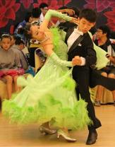 盧淑婷及張晴國同學分別榮獲單人標準舞及拉丁舞冠軍。