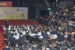 圖二至四為學生於東華三院中學聯校畢業典禮上的精彩表演。