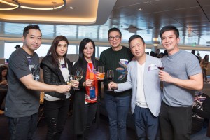 圖六、圖七及圖八為東華三院星夢郵輪慈善之旅節目豐富，讓參與善長歡渡了三日兩夜的海上旅程。