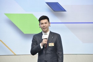 圖四：東華三院辛丑年主席譚鎮國先生表示，將在本年度全心全意做好東華三院的工作，盡力為市民謀求福祉，將慈善福利服務發揚光大，惠及更多市民。