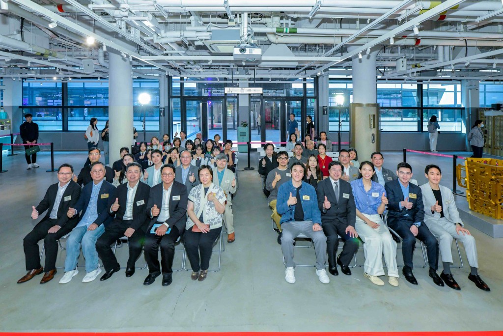 圖一為典禮嘉賓及一眾得獎者大合照留念。