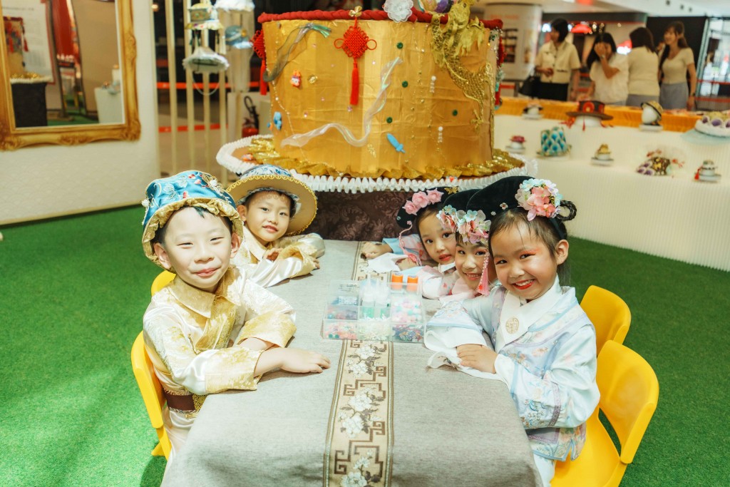 圖四至圖六為東華三院屬下幼稚園不同展區的作品。